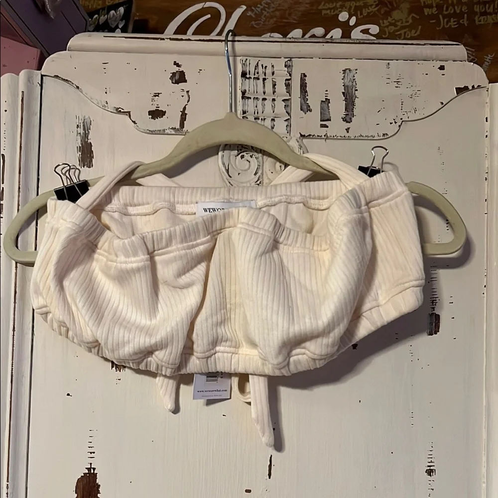 WeWoreWhat Cream Textured halter tie bra top - Picture 4 of 10